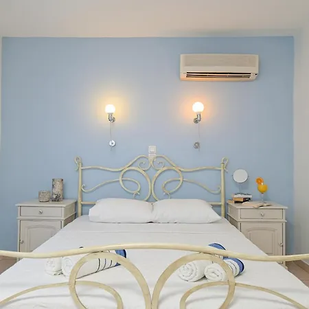 מלון Naxos Blue Sky 2*