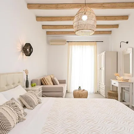 מלון Naxos Blue Sky 2*